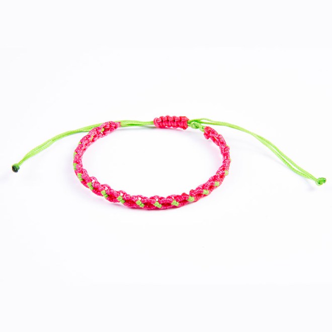Μακραμέ βραχιόλι φούξια με φλούο πράσινο με αυξομείωση