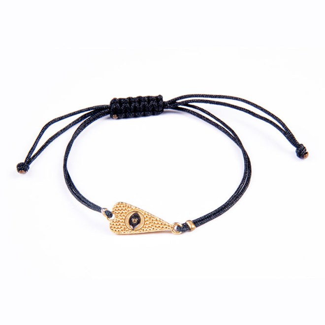 Βραχιόλι με επίχρυσο μοτίφ 24Κ καρδιά dagger με ματάκι μαύρο σμάλτο σε μαύρο κορδόνι με αυξομείωση