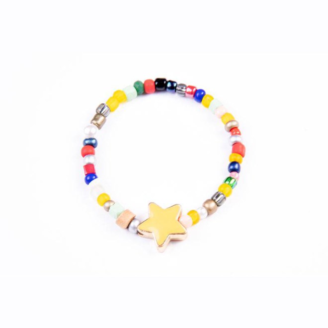 Παιδικό βραχιόλι πολύχρωμο με γυάλινες χάντρες και ακρυλική χάντρα αστέρι με σμάλτο κίτρινο, σε κορδόνι σιλικόνης