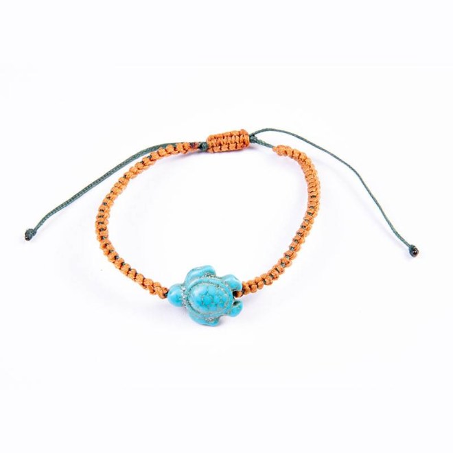 Βραχιόλι μακραμέ μπλε - καφέ με χελωνίτσα τυρκουάζ από χαολίτη, με αυξομείωση