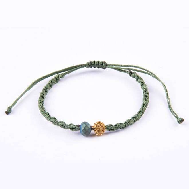 Μακραμέ βραχιόλι με μεταλλικό στοιχείο δέντρο της ζωής χρυσό, με κορδόνι κερωμένο χακί, με κρυστάλλινη χάντρα 8mm με αυξομείωση