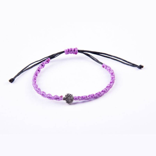 Μακραμέ βραχιόλι με μεταλλικό στοιχείο δέντρο της ζωής ασημένιο, με κορδόνι κερωμένο λιλά, με αυξομείωση