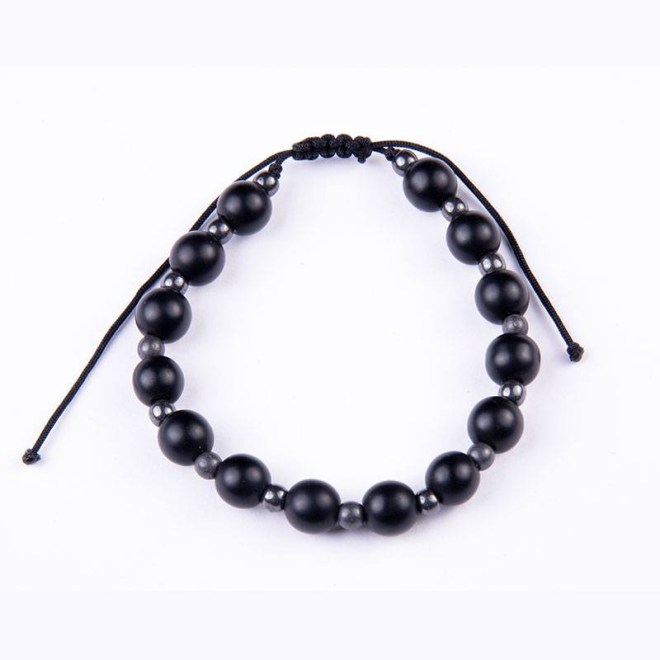 Βραχιόλι με μαύρο όνυχα 8mm και αιματίτη φυσικό και ματ γκρι χρώμα 4mm, με αυξομείωση