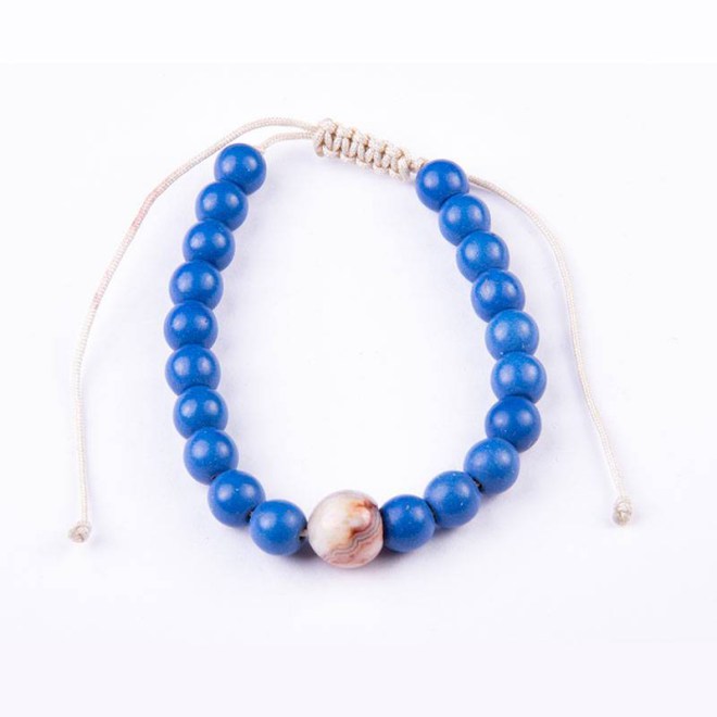 Βραχιόλι με μπλε χαολίτη και χάντρα marble 8mm, κλείνει με αυξομείωση
